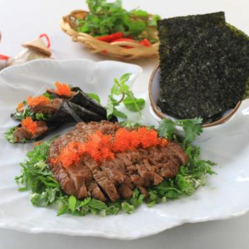  Bò Nhật Sốt Trứng Cá Chuồn (Beef in Flying Fish Roe Sauce) 