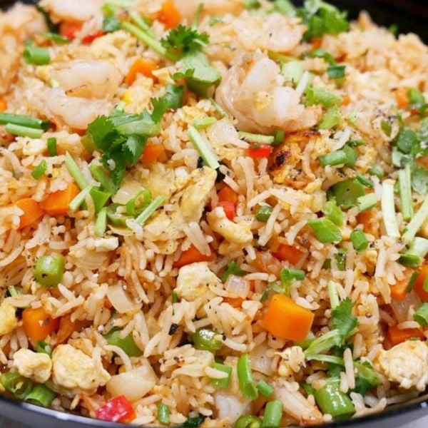  Cơm chiên thịt cua (Fried Rice with Crab Meat) 