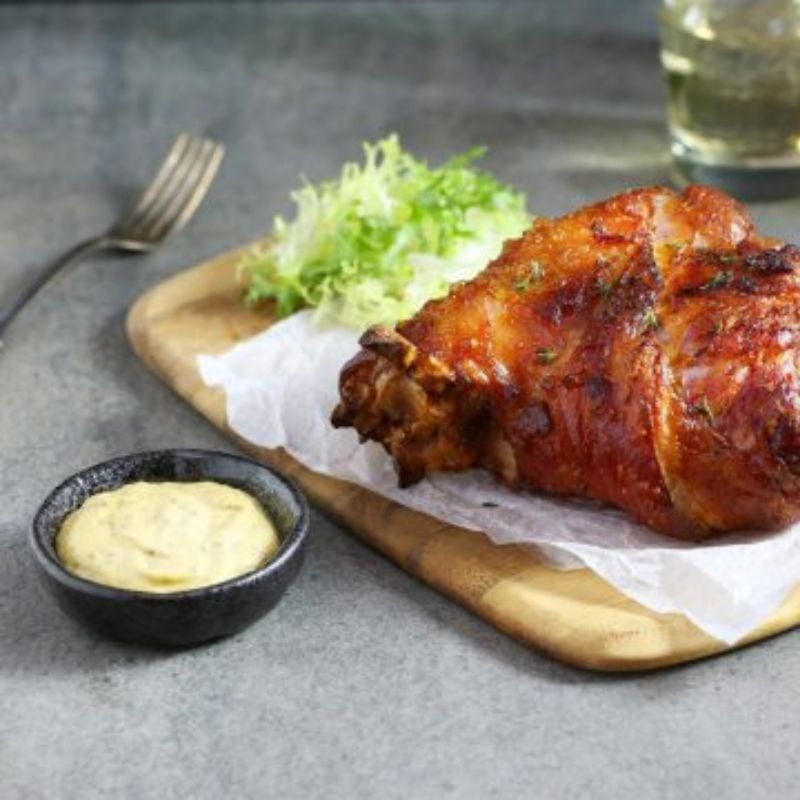  Giò Heo chiên kiểu Đức (German-Style Fried) 