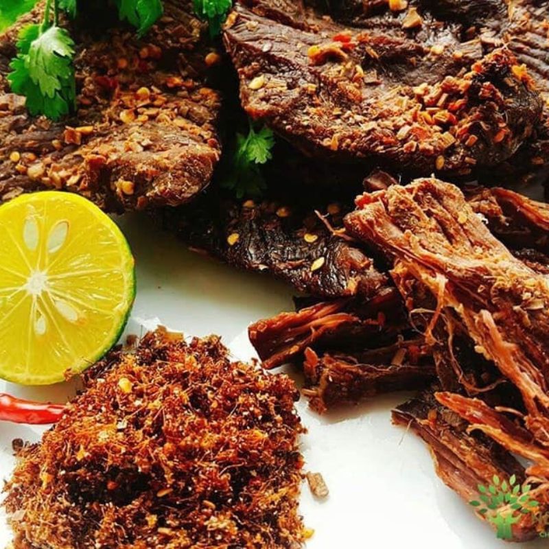  Bò 1 nắng muối trứng kiến (Sun-dried Beef with Ant Egg Salt) 