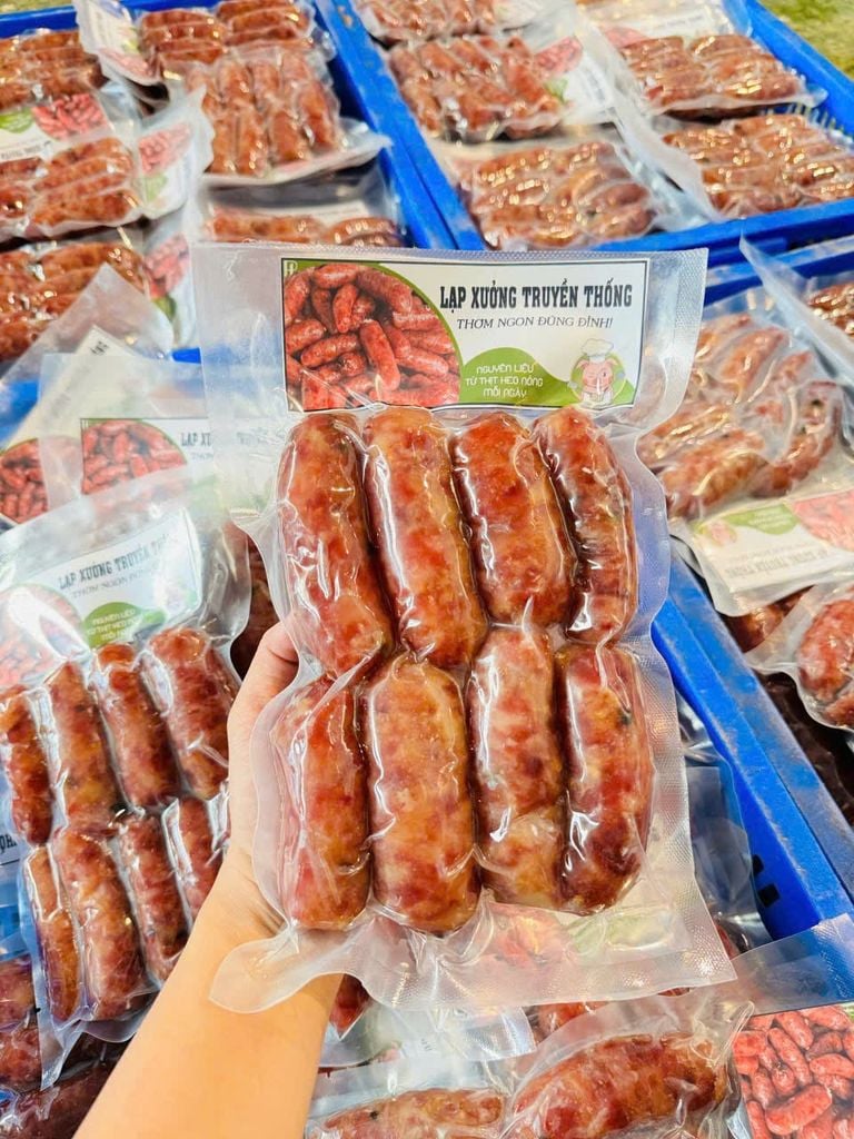 Lạp Xưởng Tươi Truyền Thống Loại 1 - 1Kg