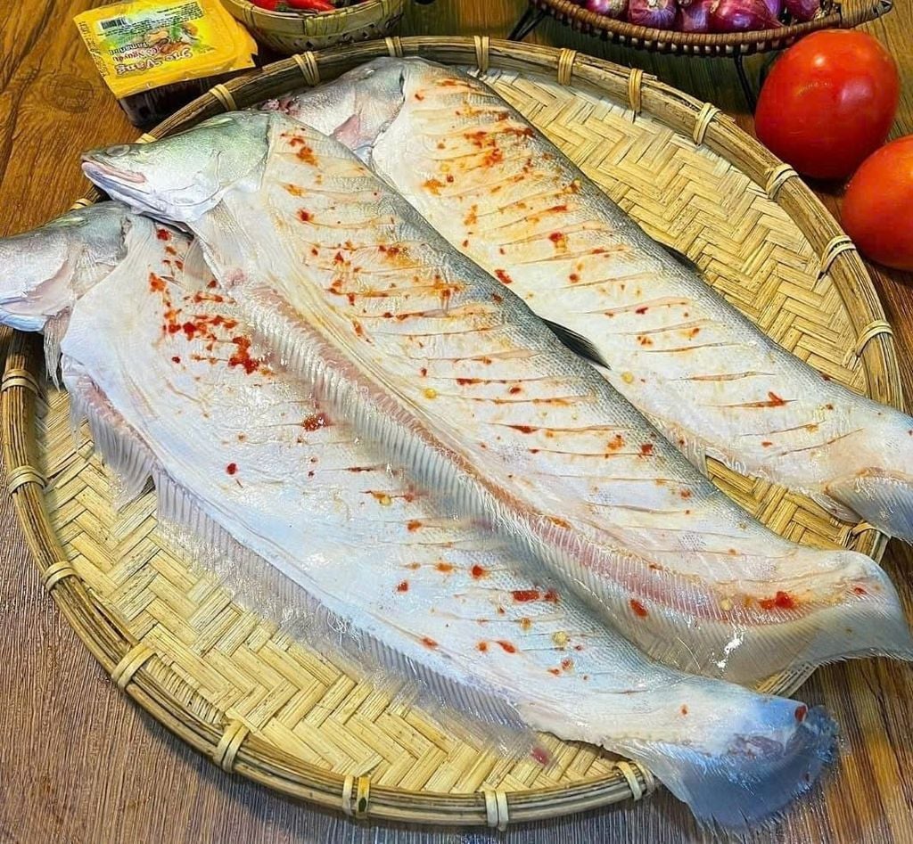 Cá Thát Lát Rút Xương Loại 1 Nguyên Chất - Con