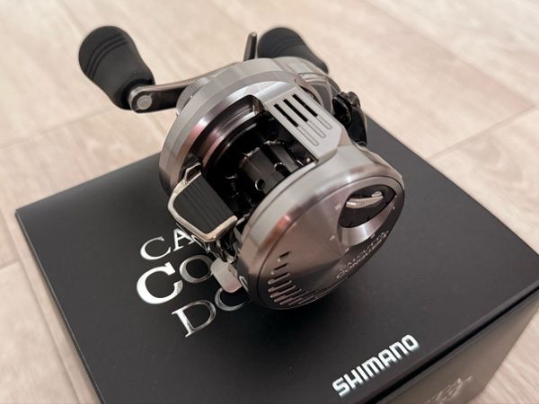 Máy câu SHIMANO CONQUEST DC 201 HG LEFT 2020