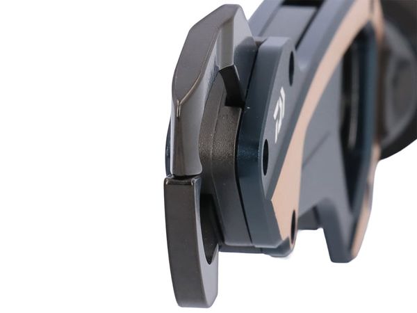 Kẹp cá Daiwa Fish Grip ST HD250 – Heavy Duty, Lưỡi Inox Bản Dày, Giữ Cá Cực Chắc