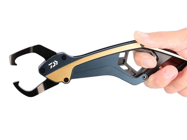 Kẹp cá Daiwa Fish Grip ST HD250 – Heavy Duty, Lưỡi Inox Bản Dày, Giữ Cá Cực Chắc