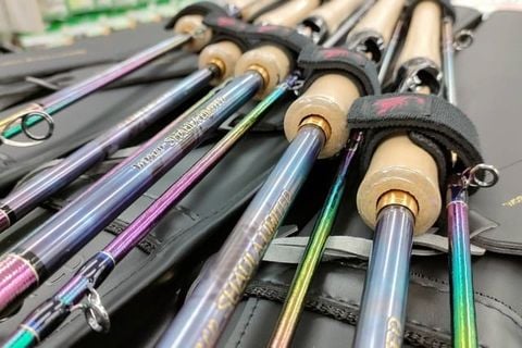 Cần câu Shimano Worldshaula Limited ( Máy ngang )