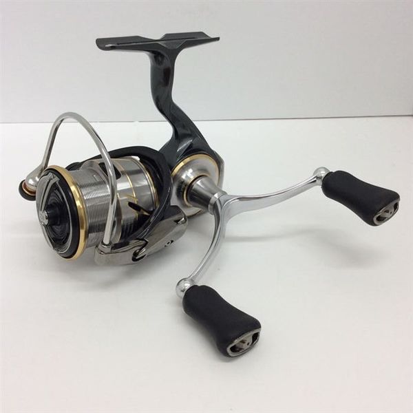 TÌNH TRẠNG D : DAIWA LUVIAS LT2500S-DH ( KHÔNG ĐỔI TRẢ )