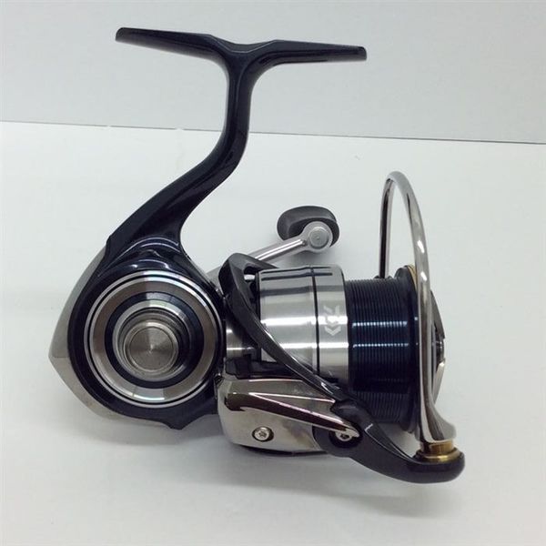 TÌNH TRẠNG B : DAIWA CERTATE LT2500S ( KHÔNG ĐỔI TRẢ )