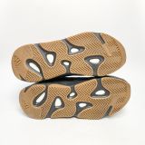  ADIDAS YEEZY BOOST 700 UTILITY BLACK FV5304 