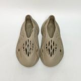  ADIDAS YEEZY FOAM RNNR STONE SAGE - GX4472 
