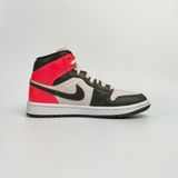  NIKE JORDAN 1 MID SE NEWSPRINT -  DQ6078-100 