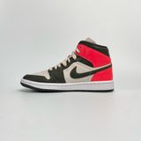  NIKE JORDAN 1 MID SE NEWSPRINT -  DQ6078-100 