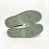  NIKE AIR JORDAN 1 RETRO HIGH OG CLAY GREEN 555088-135 