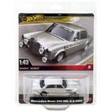 HOT WHEELS PREMIUM - 1:43 MERCEDES-BENZ 300 SEL 6.8 AMG SILVER HOT - HWT08 