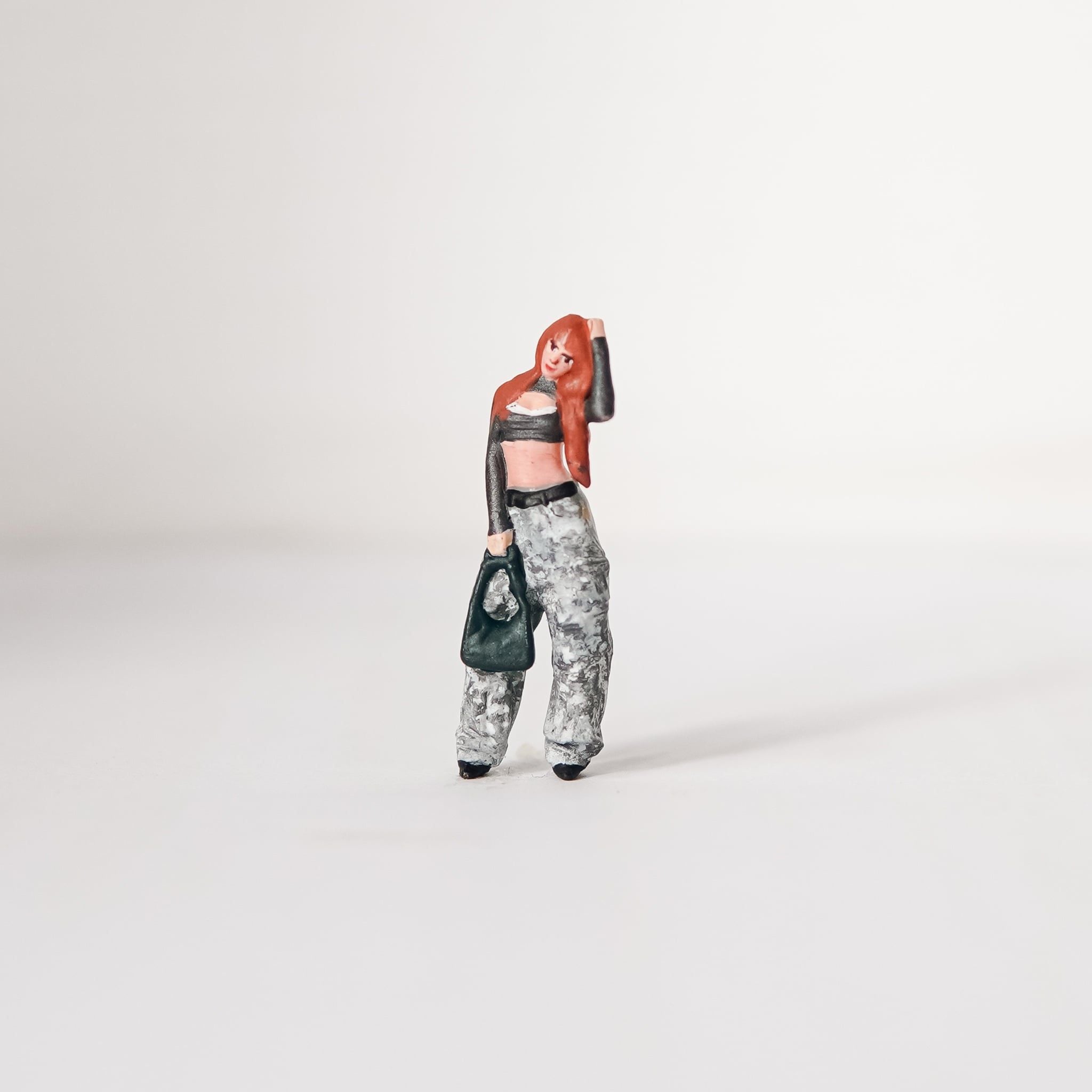  DAI FIGURE - 1/64 DAI URBAN CAMO GIRL - DAICHAR0030 