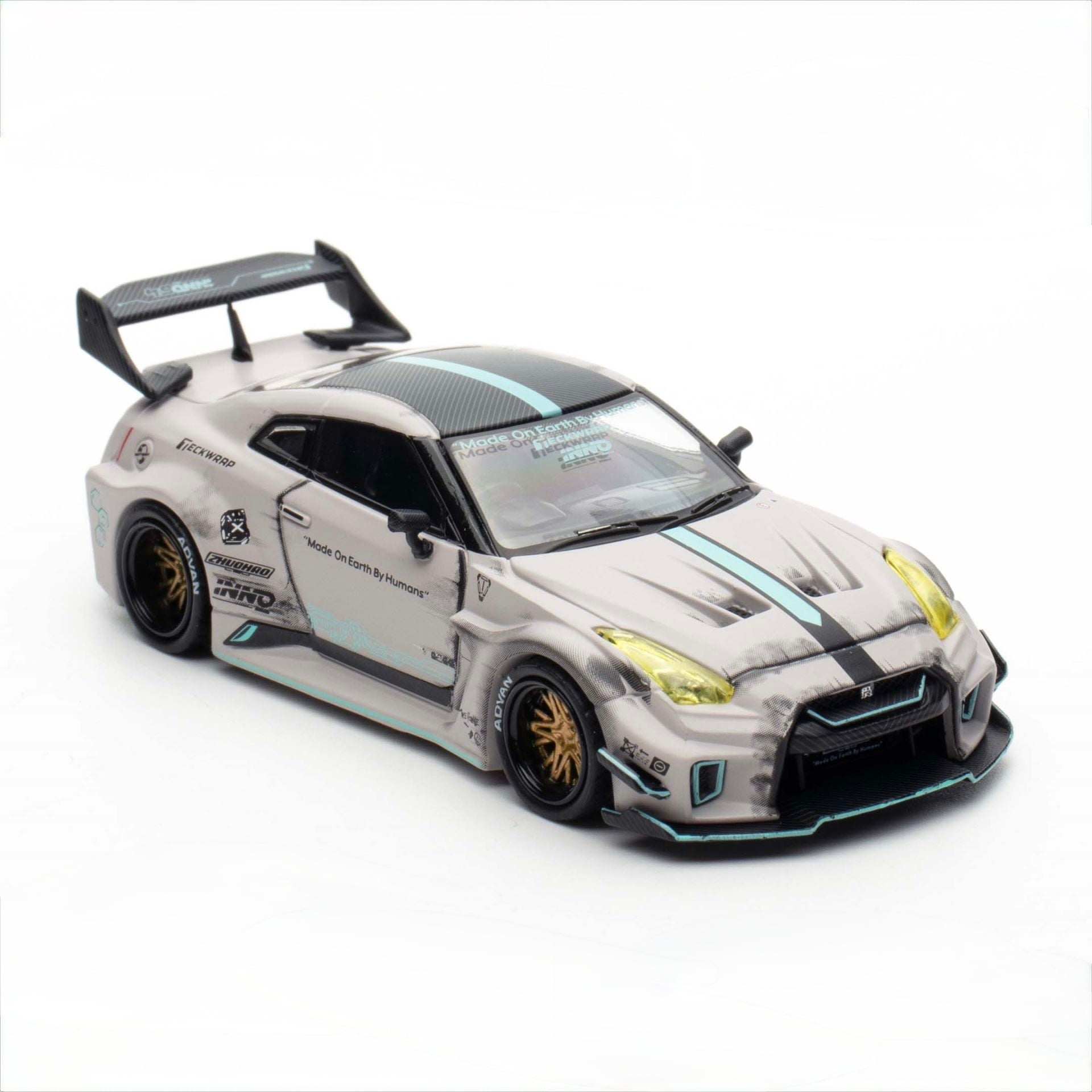 MINI GT - LBWK NISSAN SILVIA S15 GOLD CHROME [ HARAJUKU STORE