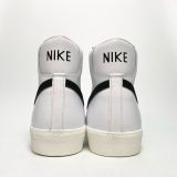  NIKE BLAZER MID ’77 VINTAGE WHITE BLACK BQ6806-100 