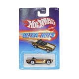  HOT WHEELS ULTRA HOTS TRIUMPH TR6 HRX01 