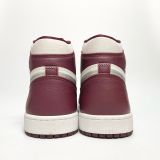  NIKE AIR JORDAN 1 RETRO HIGH OG BORDEAUX 555088-611 