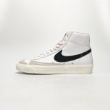  NIKE BLAZER MID ’77 VINTAGE WHITE BLACK BQ6806-100 