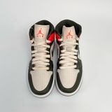  NIKE JORDAN 1 MID SE NEWSPRINT -  DQ6078-100 