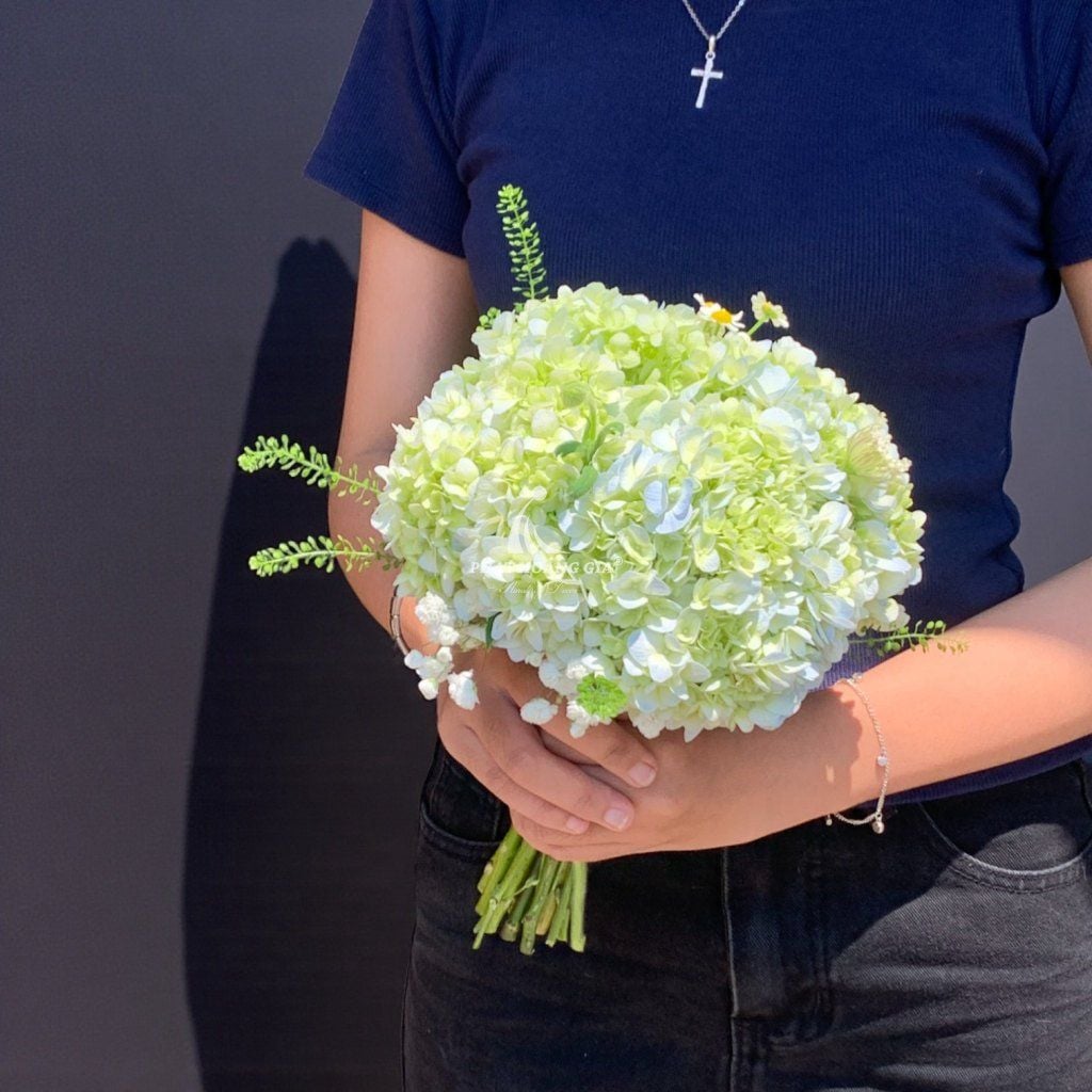 Hoa cầm tay cô dâu - Bầu Trời Trong Xanh - 16512