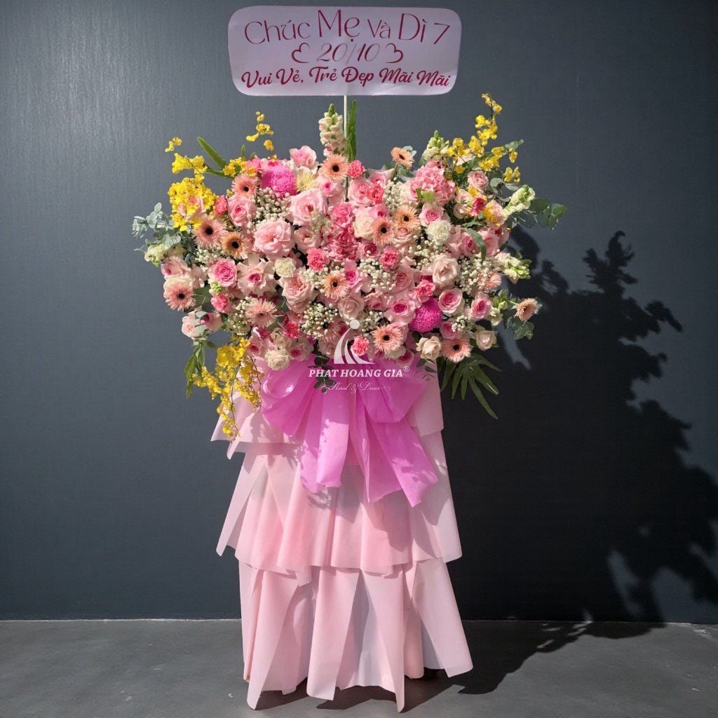 Kệ hoa tươi - Lẵng Hoa Ngày May Mắn 2 - 22124