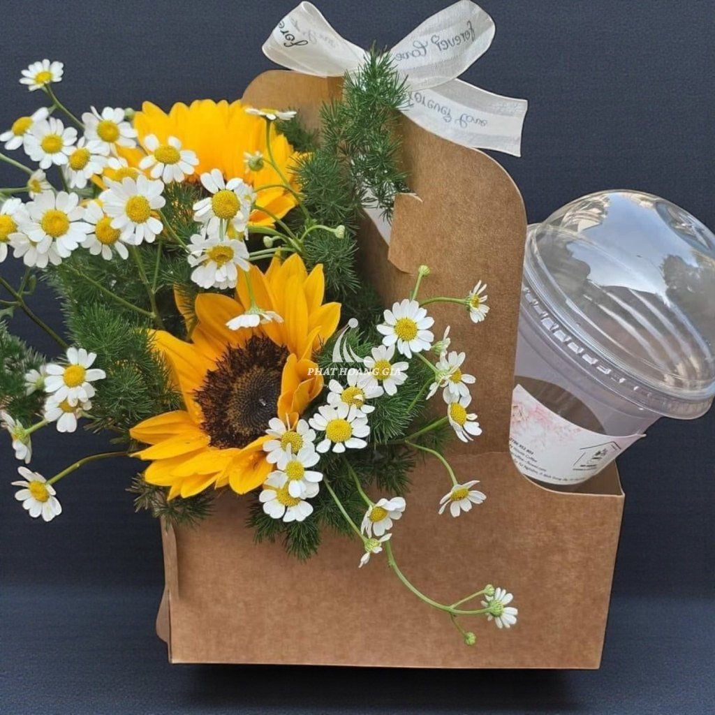 Set hoa tươi + Nước - Set Giỏ Hoa Và Nước Tự Chọn Phong Cách SET03 - 23110