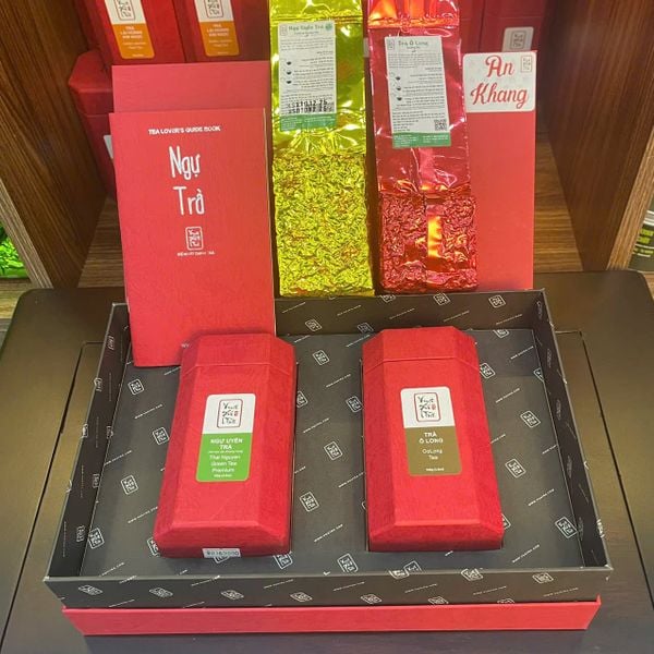 AN KHANG - Quà tặng người sành trà ( Ngự Uyển + Ô Long Tư Quý)