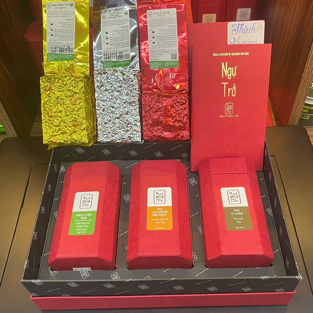 THỊNH VƯỢNG - Quà tặng khách hàng ( Ngự Uyển +Trà Nhài Hoàng Cung + Ô Long Tứ Quý)