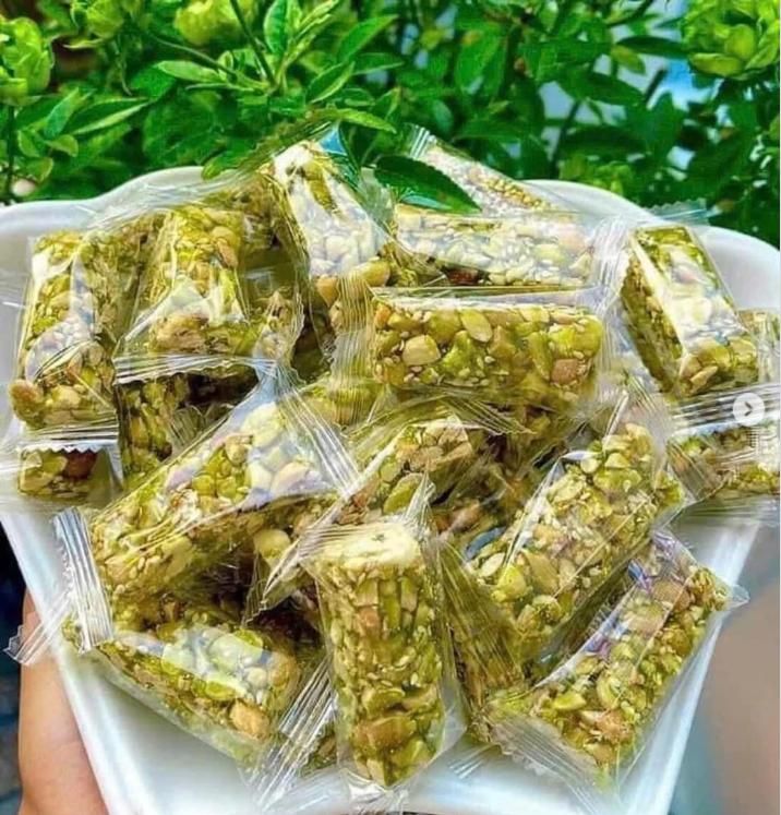 Vua Trà - Kẹo Lạc Trà Xanh Cung Đình, Vị Giòn Tan Thanh Mát, Nguyên Liệu Tự Nhiên, Hỗ Trợ Sức Khỏe, Quà Tặng Sang Trọng