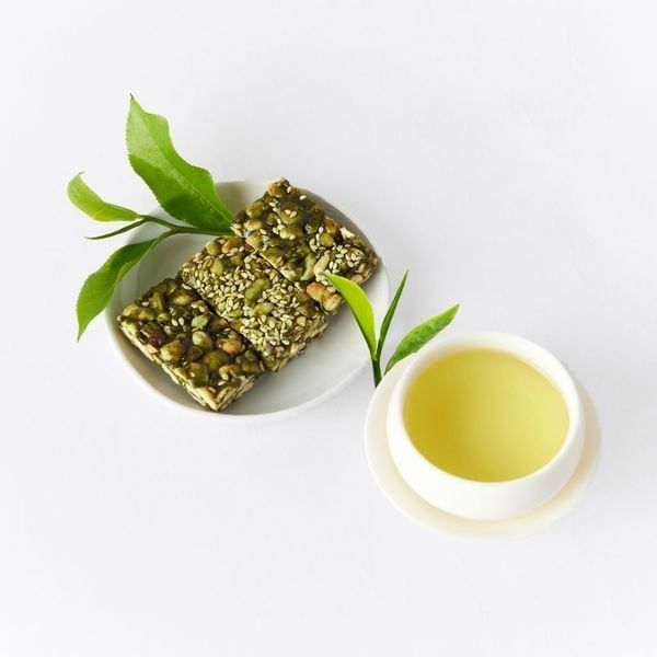 Vua Trà - Kẹo Lạc Trà Xanh Cung Đình, Vị Giòn Tan Thanh Mát, Nguyên Liệu Tự Nhiên, Hỗ Trợ Sức Khỏe, Quà Tặng Sang Trọng