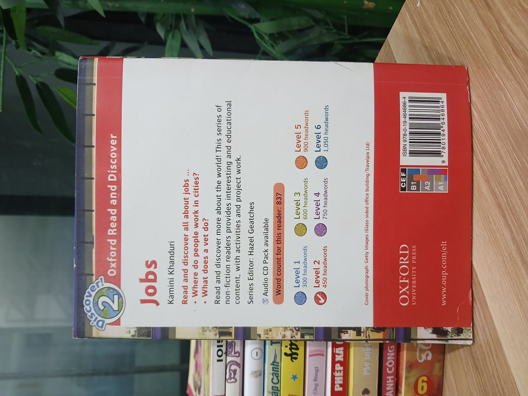 Jobs (Oxford Read and Discover 2)