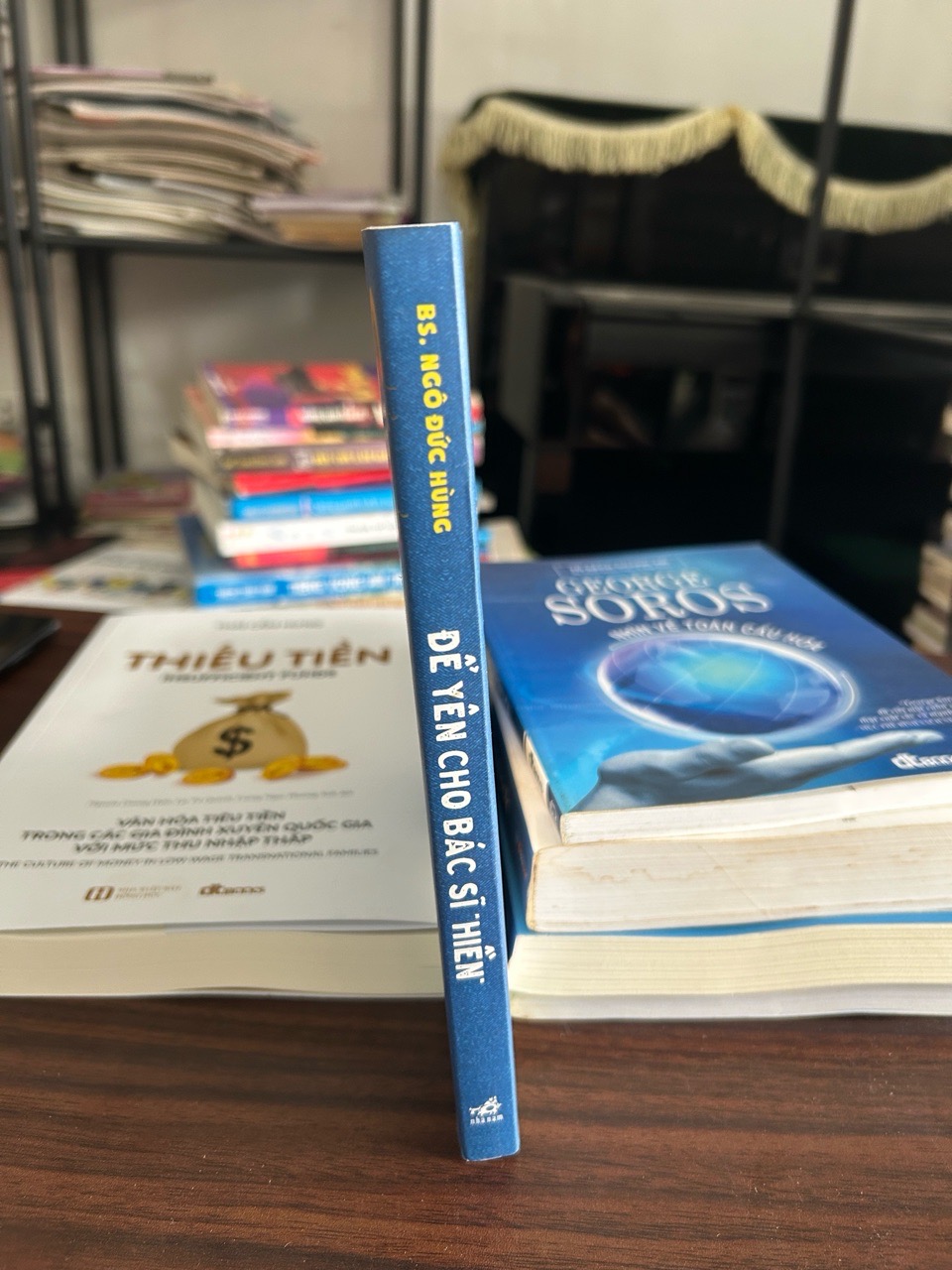 Để yên cho bác sĩ “hiền”- BS Ngô Đức Hùng