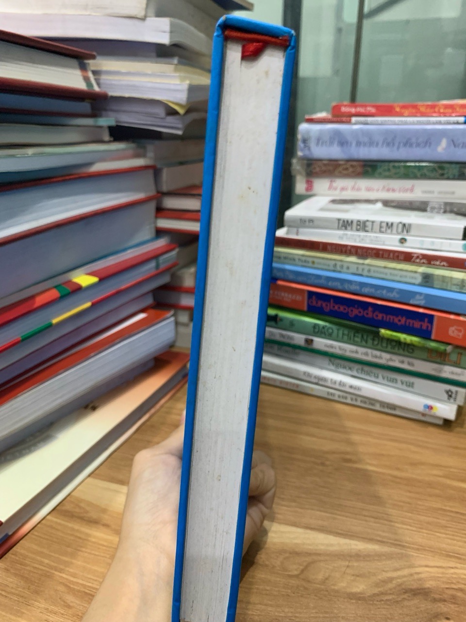 Thuốc kháng virut HIV , chăng cho người có HIV/AIDS ở Việt Nam những vấn đề pháp lý và thương mại