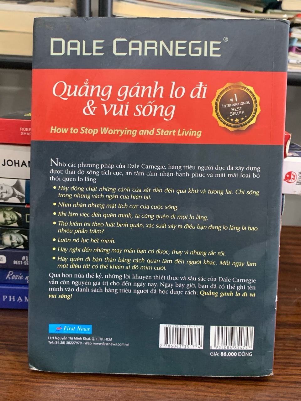 Quẳng gánh lo đi & vui sống – Dale Carnegie