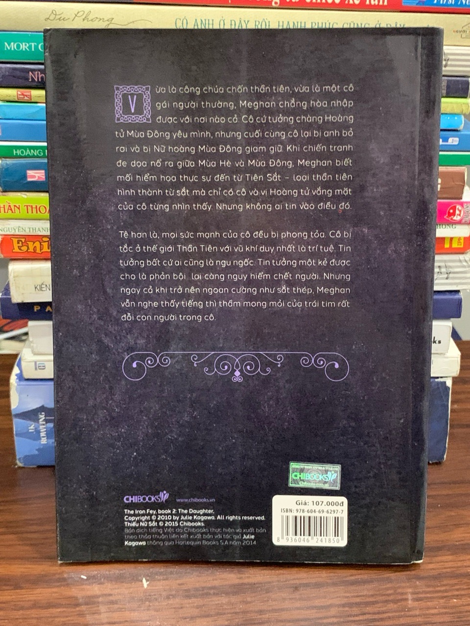 Thiếu nữ sắt- Julie kagawa