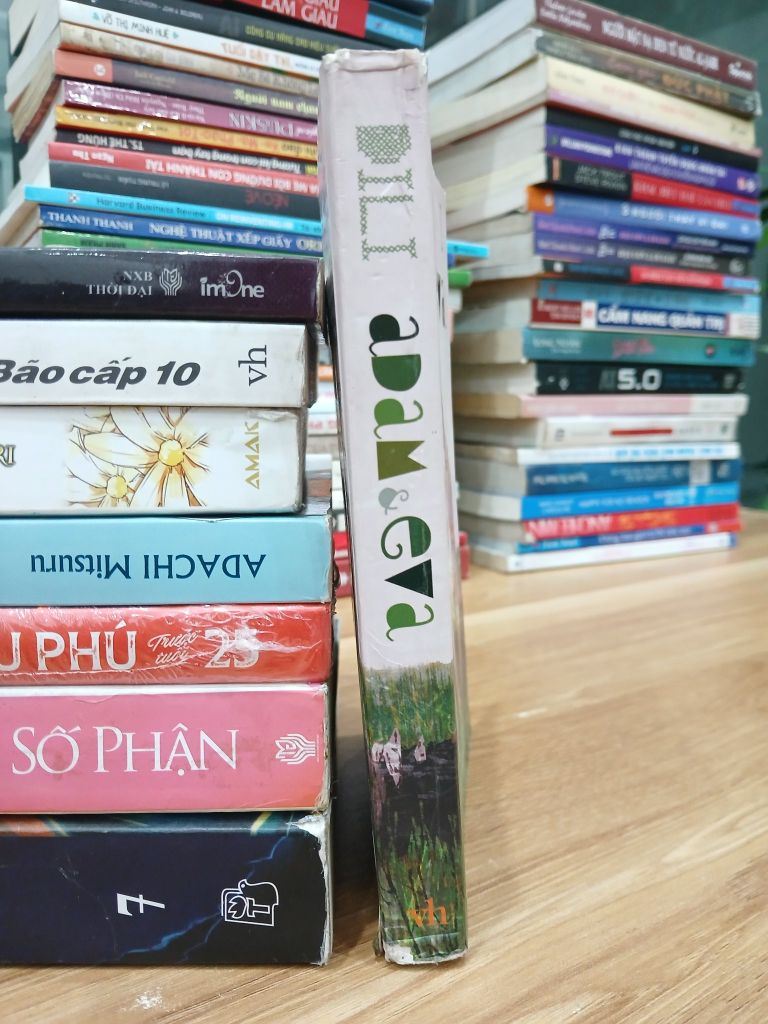 Adam & Eva — Cùng một tác giả được in bởi Phương Đông - Ảnh thực tế 3