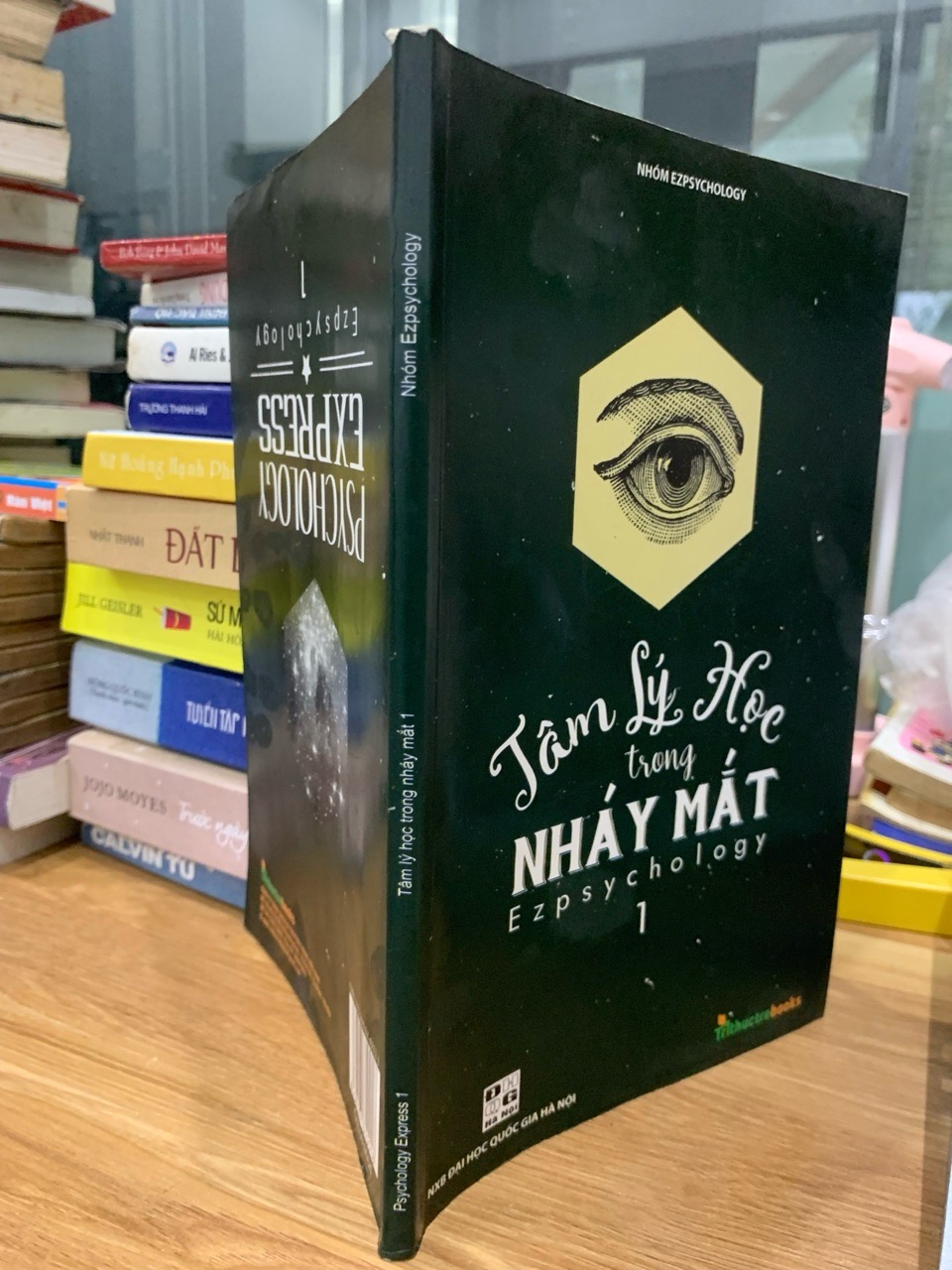 Tâm lý học trong nháy mắt 1 - NXB Đại học quốc gia Hà Nội