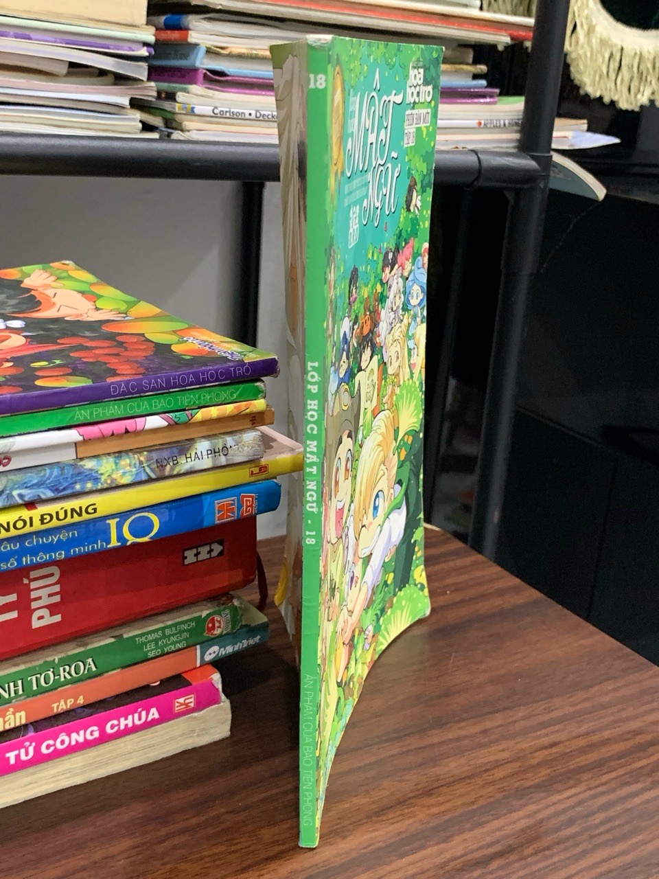 Lớp học mật ngữ tập 18- Đặc sản hoa học trò