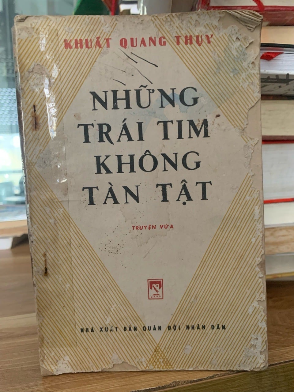 Những trái tim không tàn tật -Khuất Quang Thuỵ