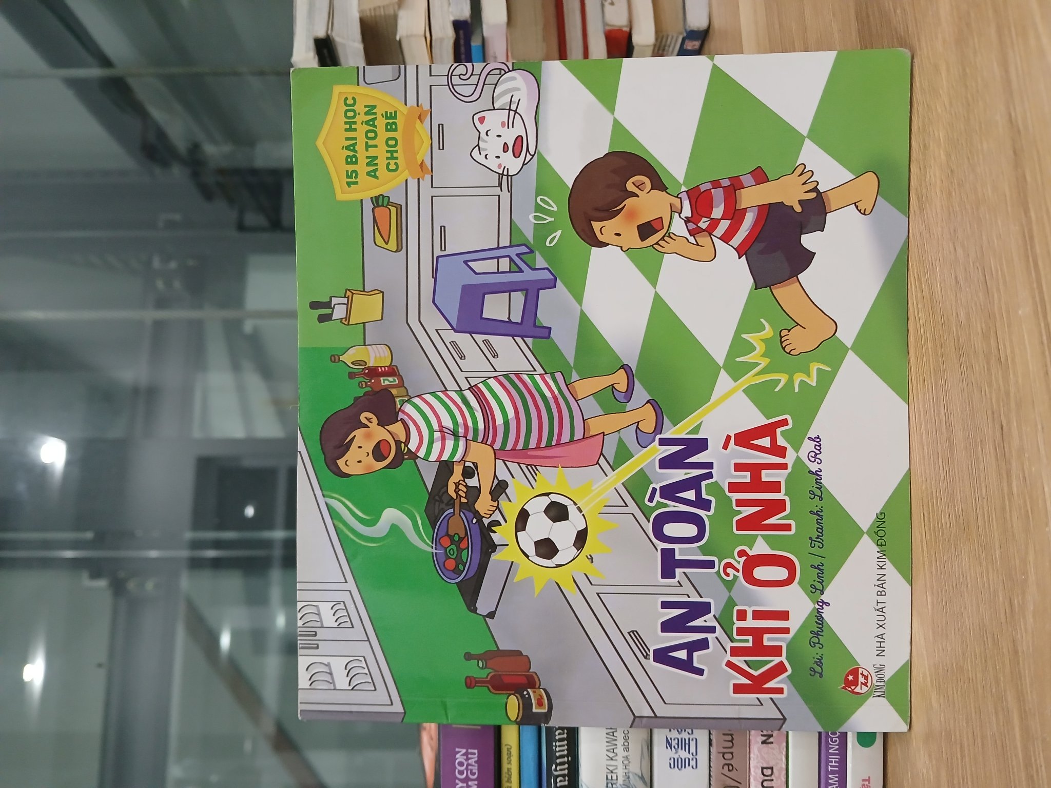 Giữ an toàn cho bé- An toàn khi ở nhà- Phương Linh