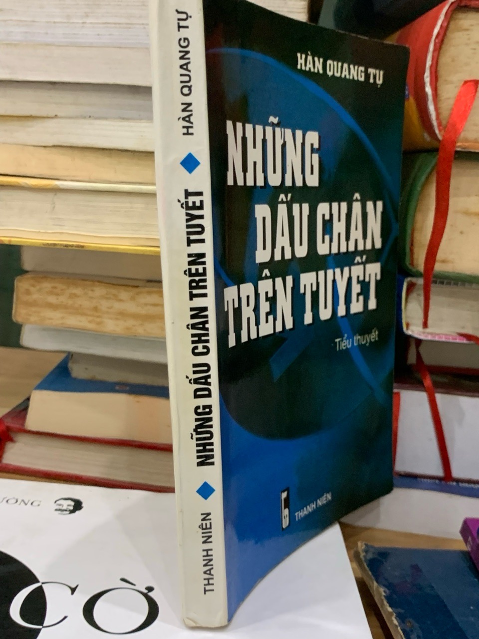 Những Dấu Chân Trên Tuyết - Tiểu Thuyết Lịch Sử Về Nguyễn Trãi Của Hàn Quang Tự
