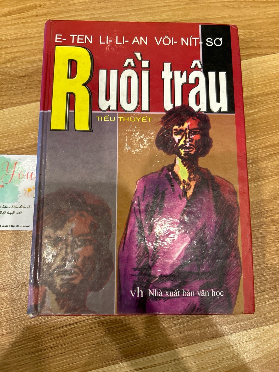 Ruồi trâu – Eten Li-Li-An Voi-Nit-Sơ