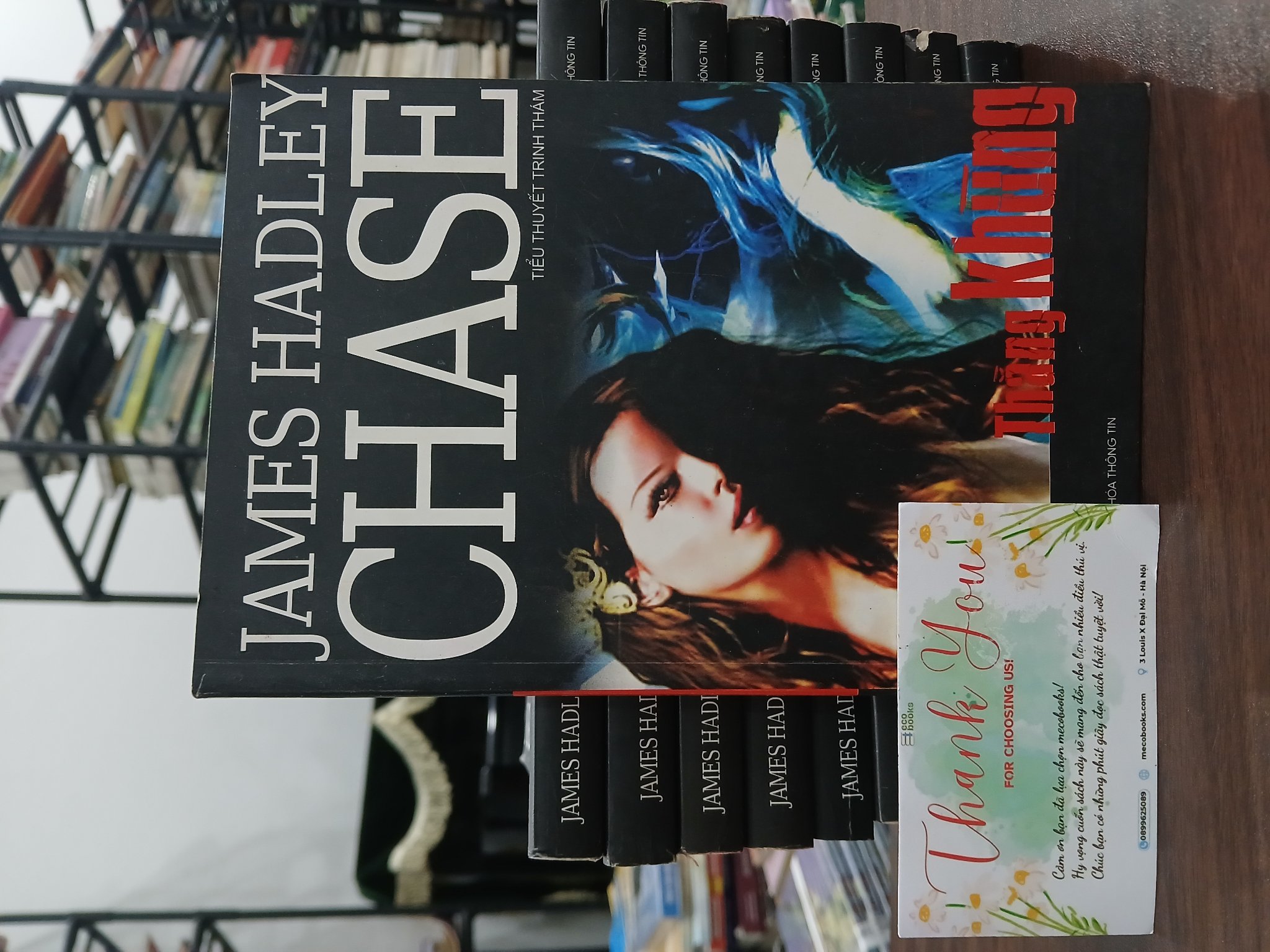 Thằng khùng- James Hadley Chase