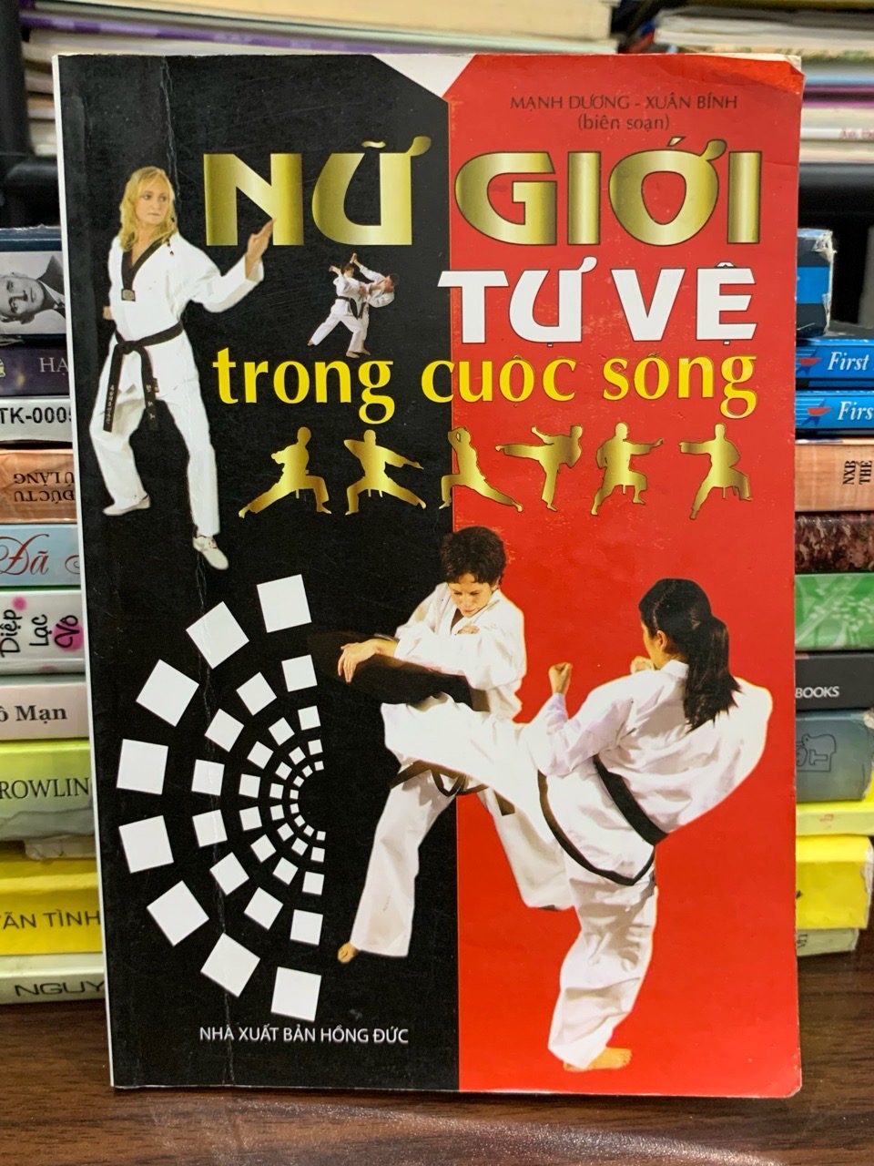 Nữ giới tự vệ trong cuộc sống — (Mạnh Dũng – Xuân Bính)