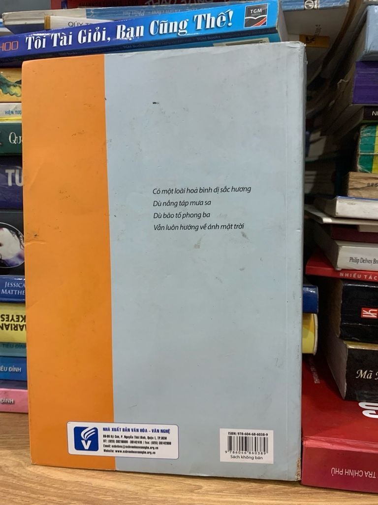 Tiểu thuyết Hoa hướng dương đồng đen - Ảnh thực tế 3