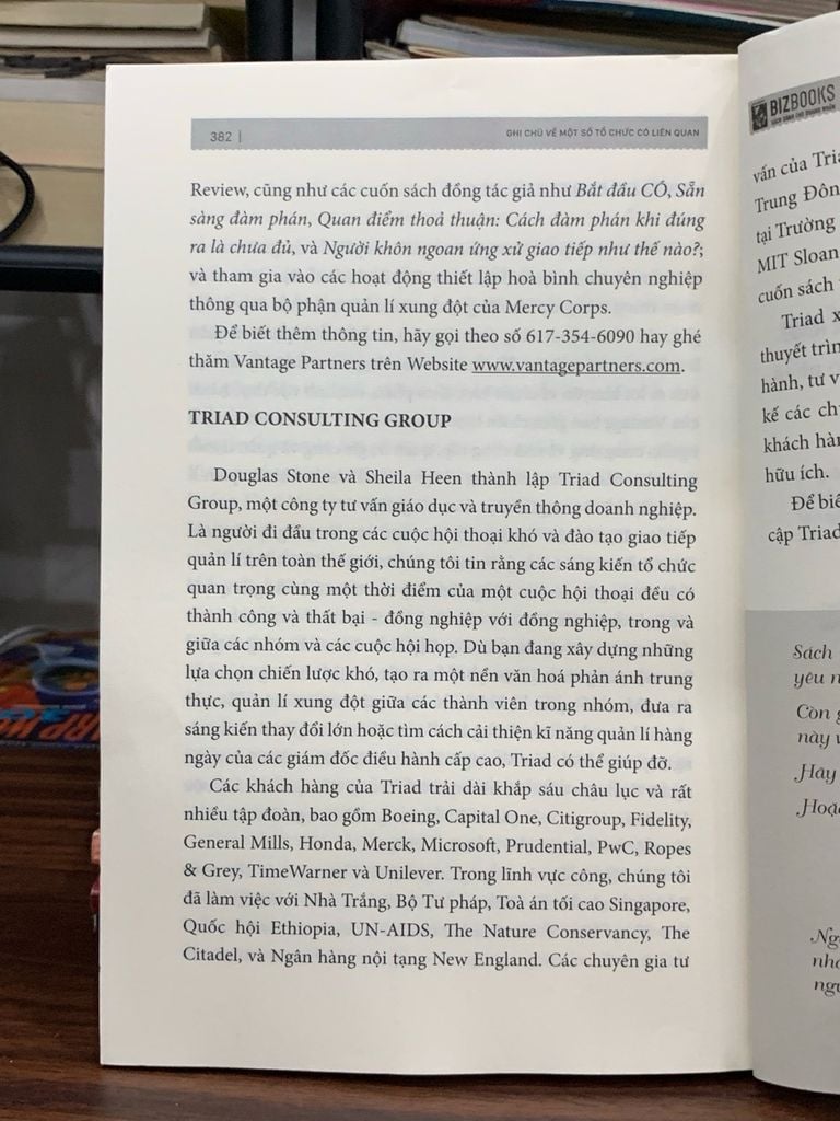 Người khôn ngoan ứng xử giao tiếp như thế nào? – Douglas Stone, Bruce Patton, Sheila Heen - Ảnh thực tế 5