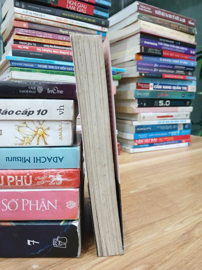 Adam & Eva — Cùng một tác giả được in bởi Phương Đông - Ảnh thực tế 4