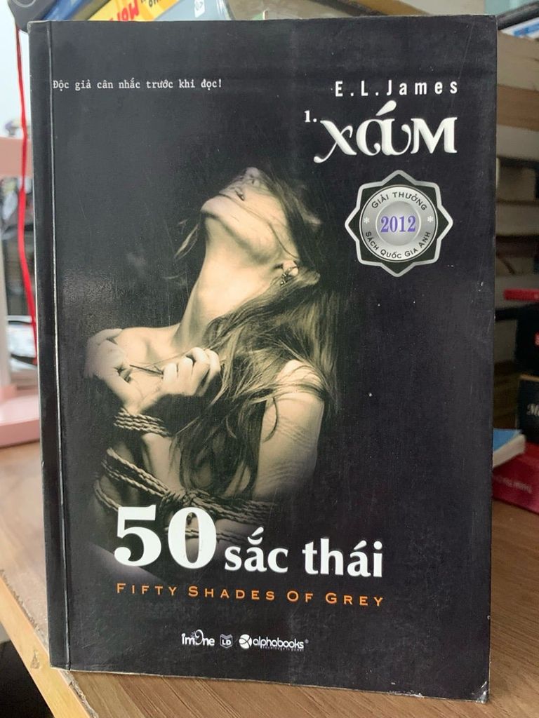 50 Sắc Thái xám - E.L James